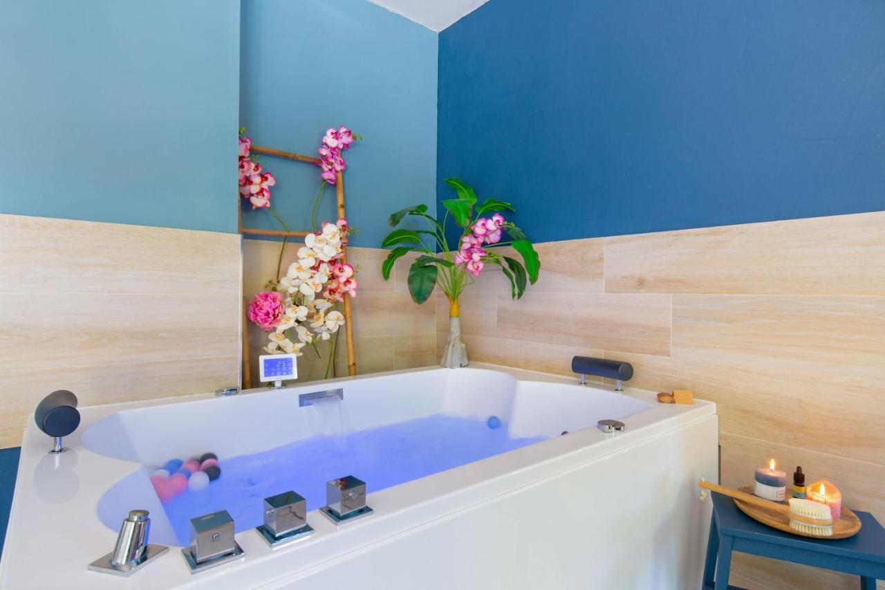 Appartement Jacuzzi 4 Etoiles Beaute - Mbroom Var พูเชต์-ซูราร์ช็องส์ ภายนอก รูปภาพ